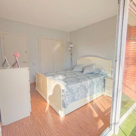 شقة Apartamento Muy Luminoso En Segunda Linea De Mar Roda de Bará المظهر الخارجي الصورة