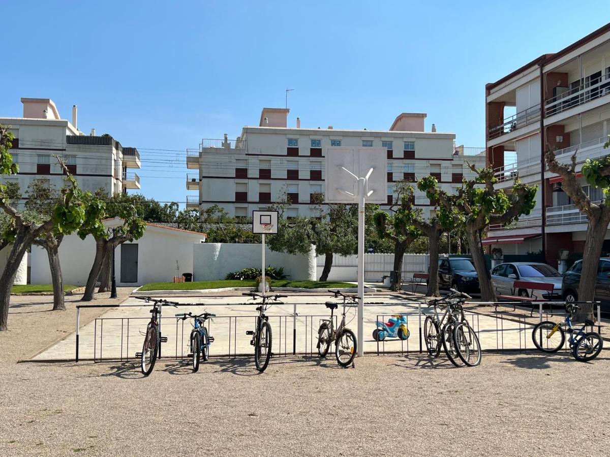 شقة Apartamento Muy Luminoso En Segunda Linea De Mar Roda de Bará المظهر الخارجي الصورة