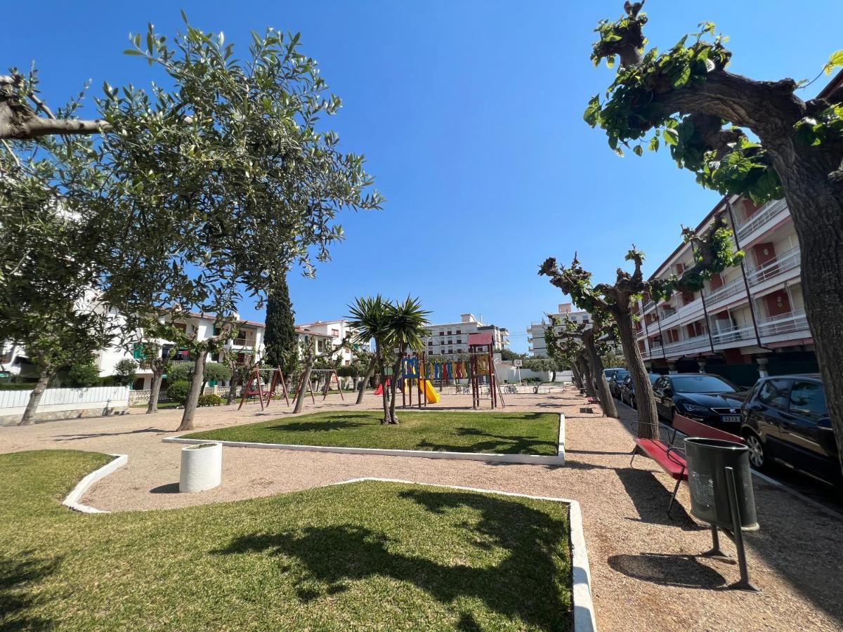 شقة Apartamento Muy Luminoso En Segunda Linea De Mar Roda de Bará المظهر الخارجي الصورة